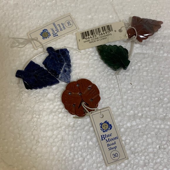 Blue Moon Bead Shop Stone Pendants, Arrowheads, Round Pendant, Lot of 5 - Picture 4 of 5